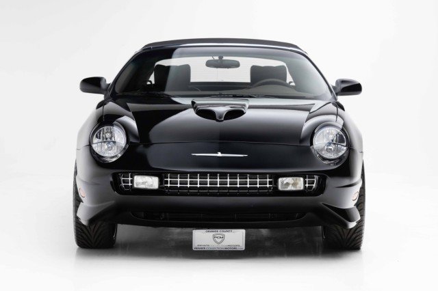 Used 2002 Ford Thunderbird Deluxe image 21