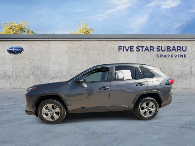 Used 2025 Toyota RAV4 XLE FWD image 5
