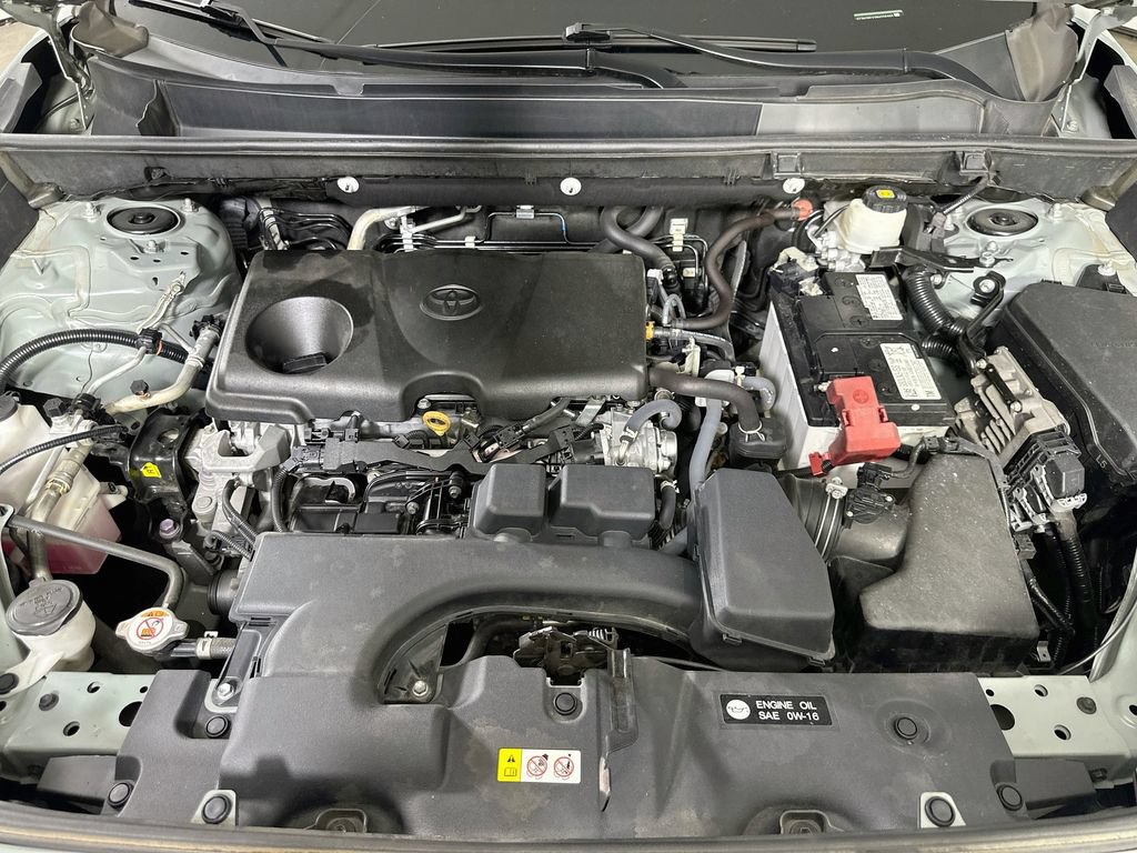 Used 2022 Toyota RAV4 XLE FWD image 10