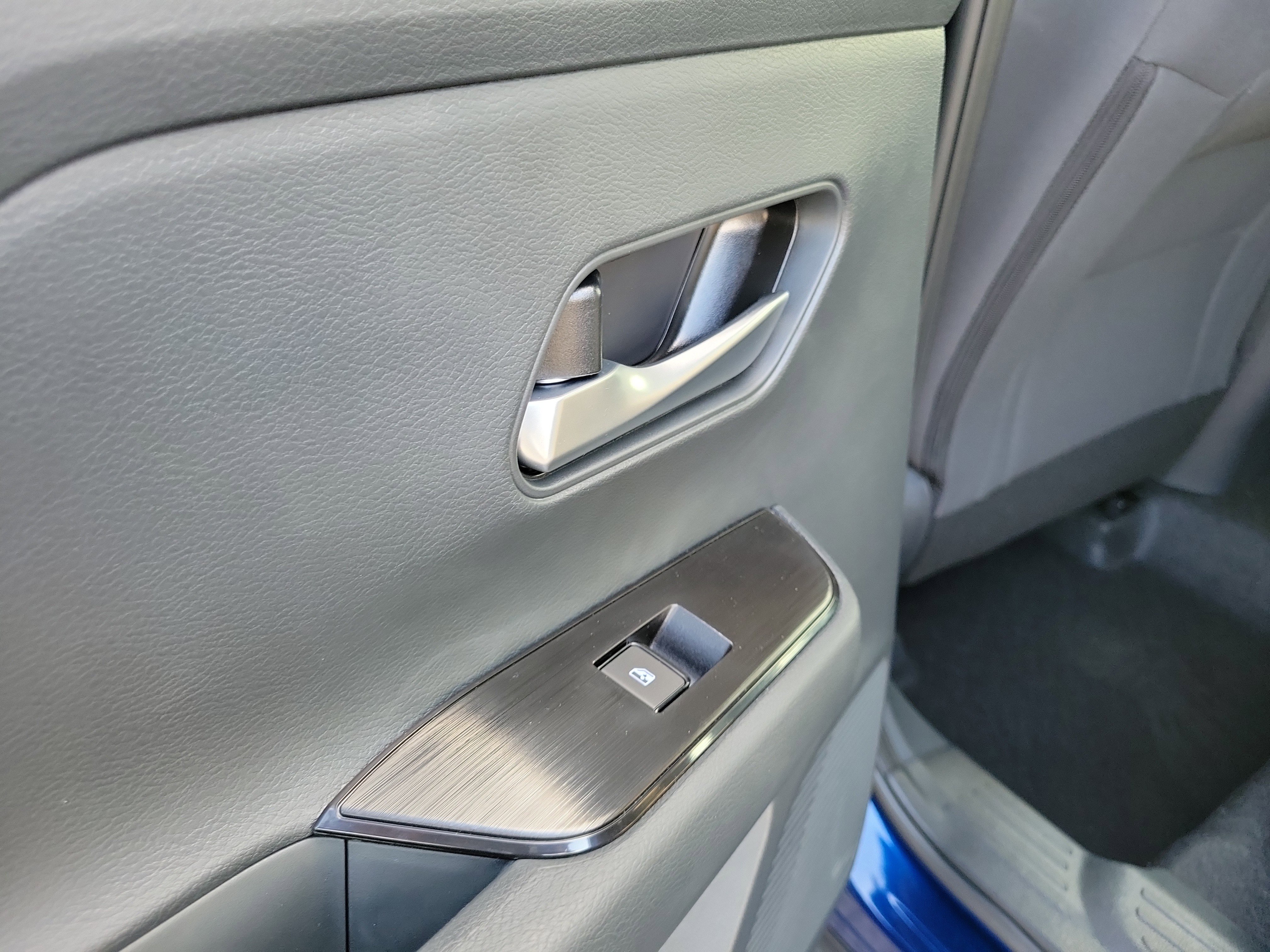 New 2026 Nissan Kicks SV w/ SV Premium Package image 13