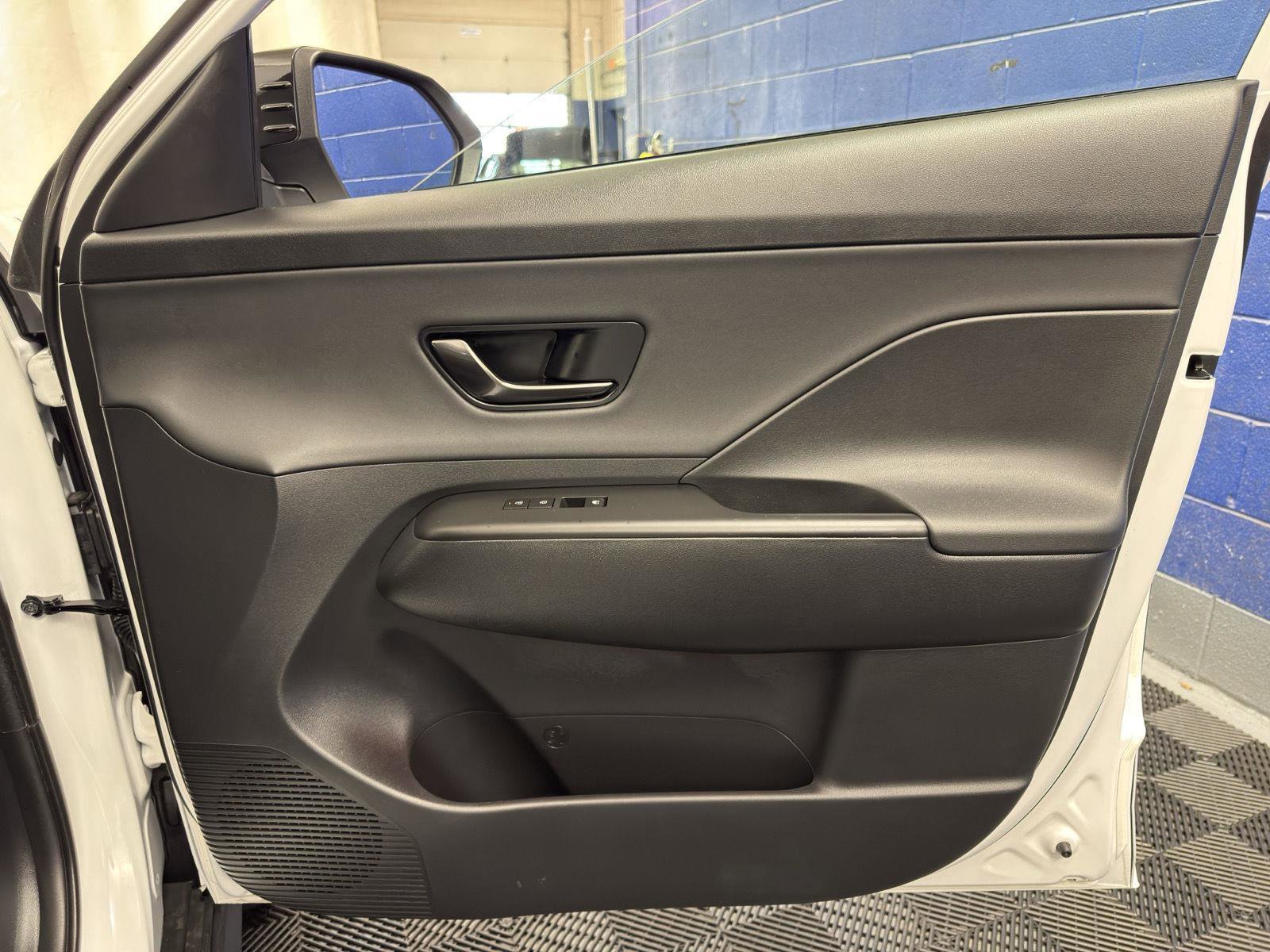 Used 2025 Hyundai Kona N Line S image 38