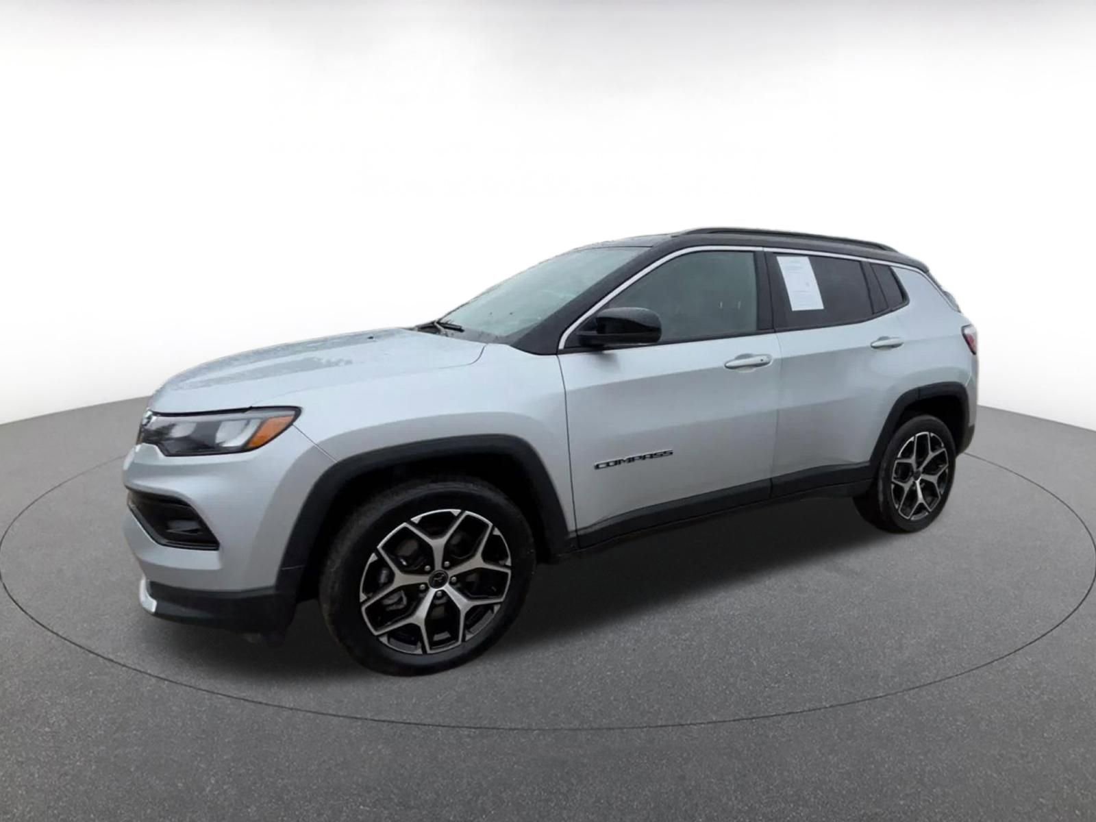 Used 2025 Jeep Compass Limited AWD/4WD image 8