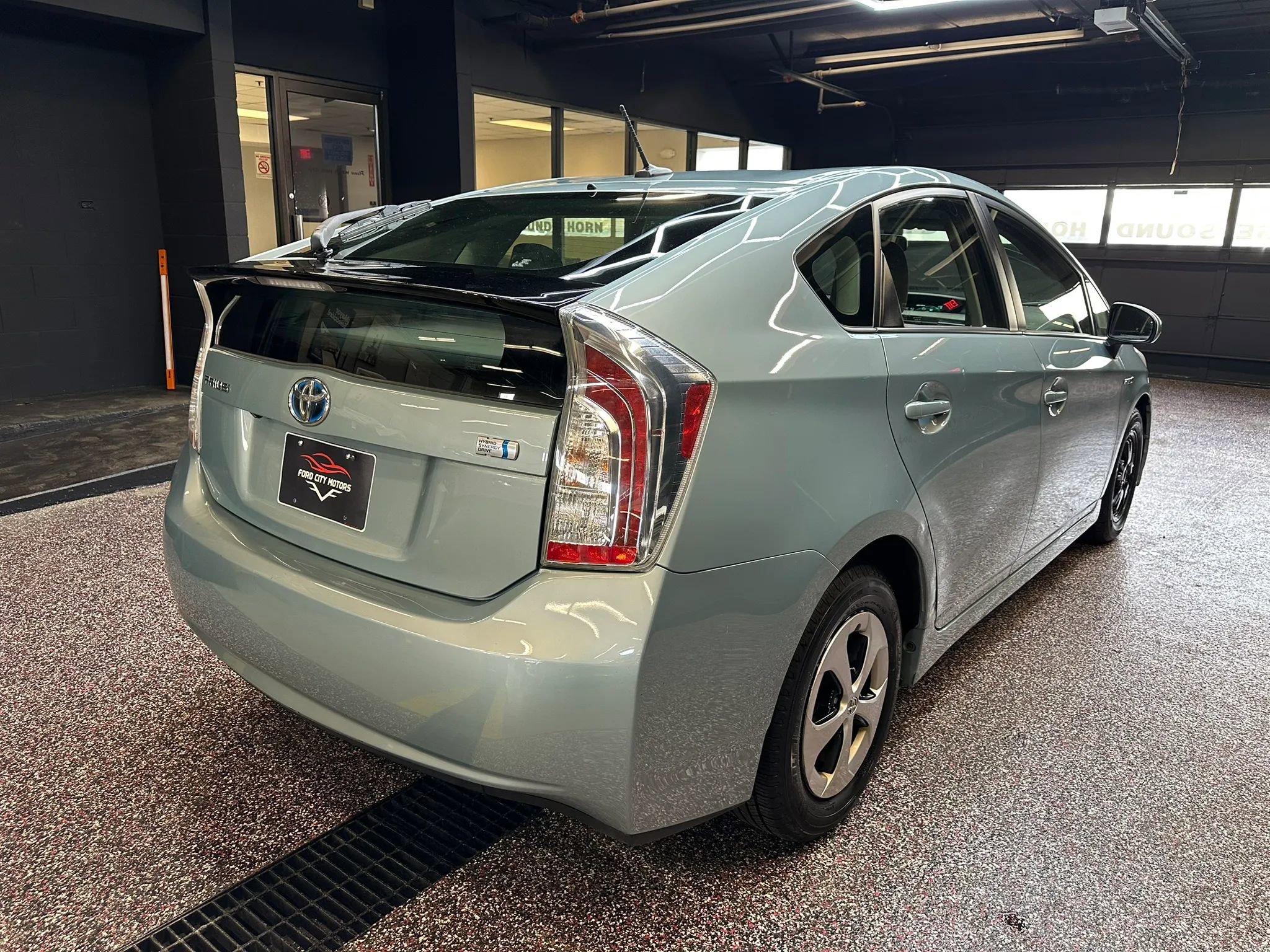 Used 2012 Toyota Prius Three FWD image 7