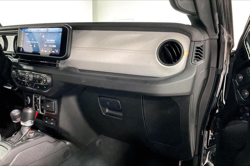Used 2024 Jeep Wrangler Unlimited Sport AWD/4WD image 19