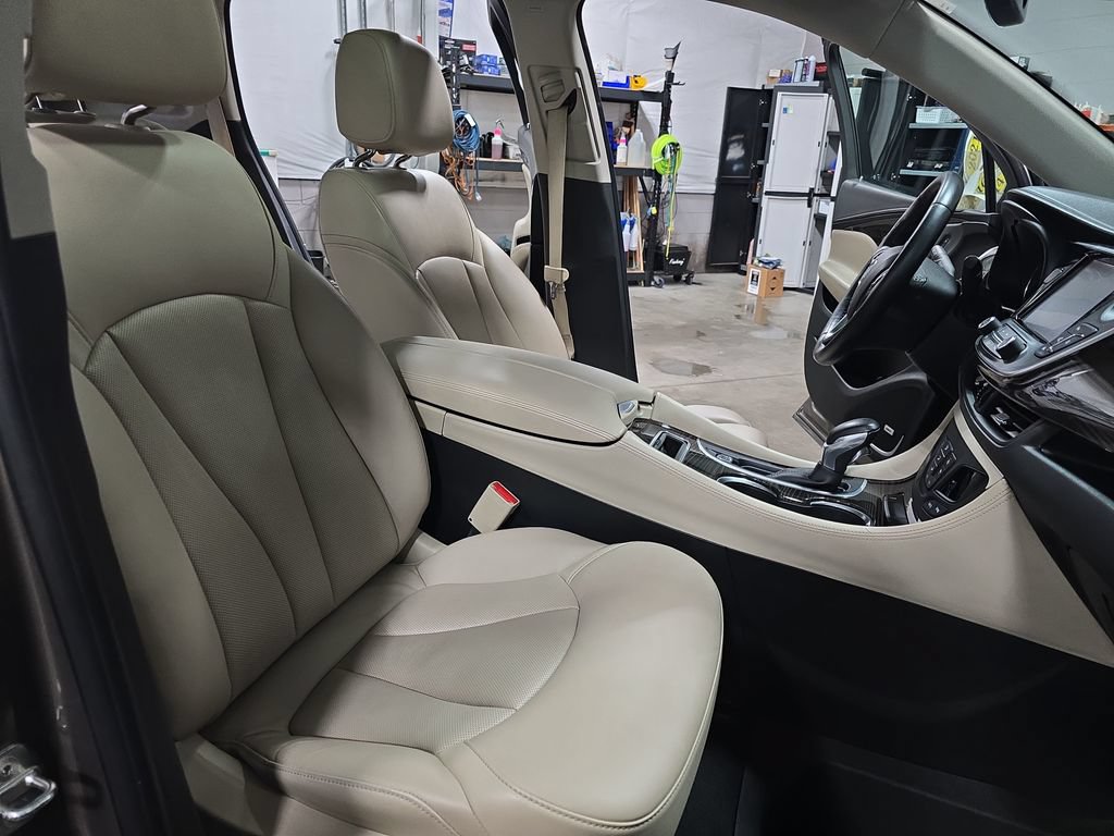 Used 2019 Buick Envision Premium w/ Driver Confidence Package AWD/4WD image 10