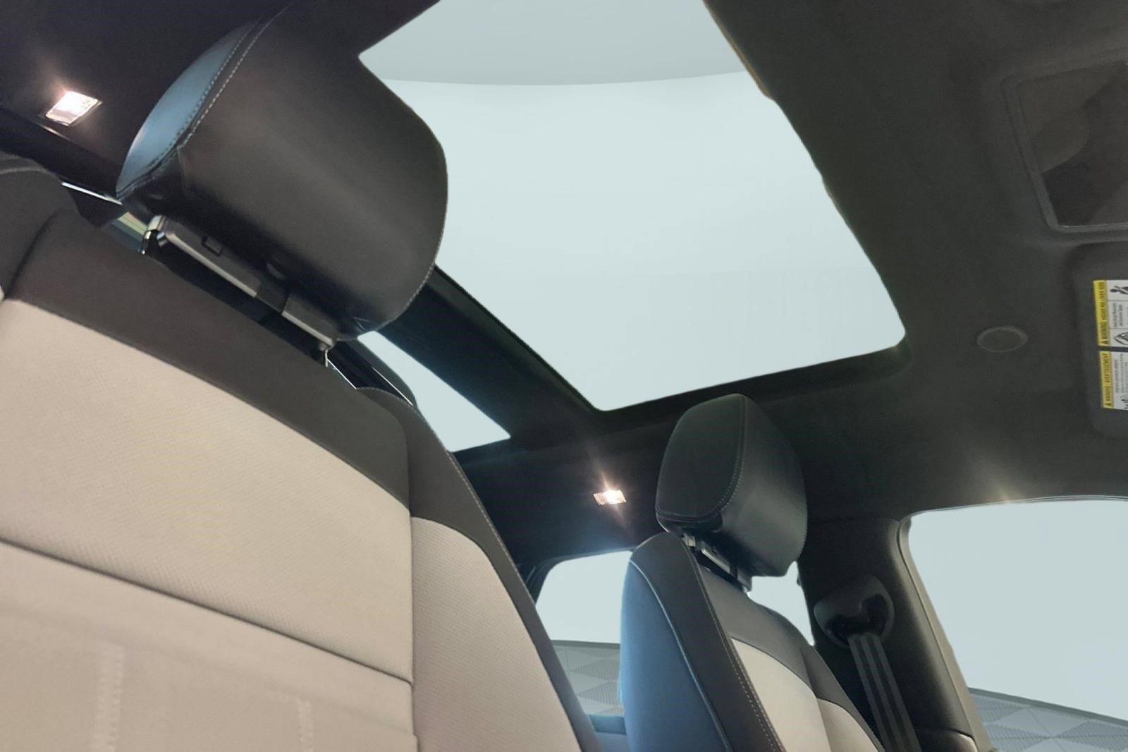 New 2026 Land Rover Range Rover Evoque Hoxton AWD/4WD image 19