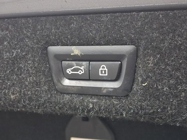 Used 2023 BMW 530i w/ Premium Package image 34