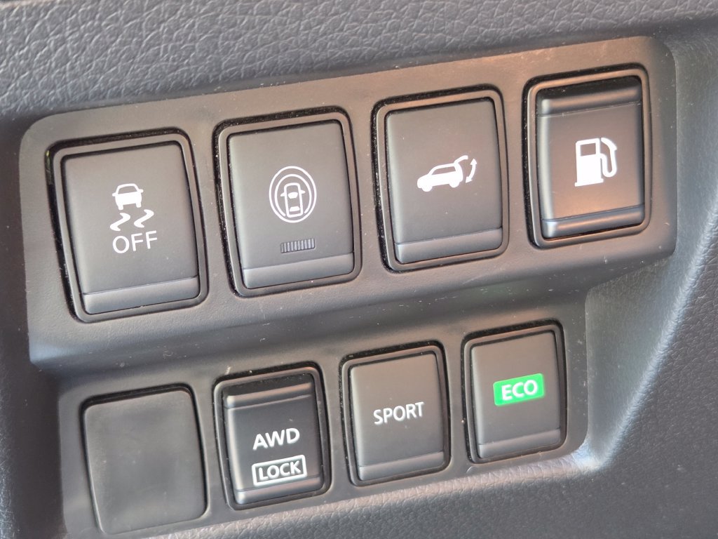 Used 2019 Nissan Rogue SV AWD/4WD image 6