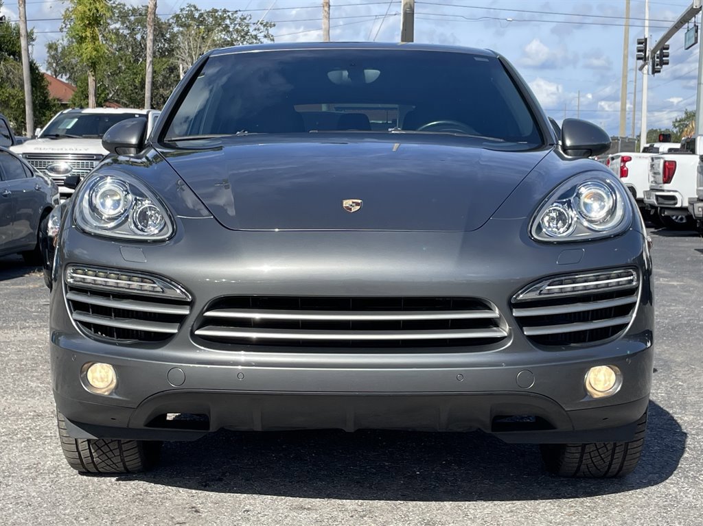 Used 2014 Porsche Cayenne Diesel Platinum Edition image 5