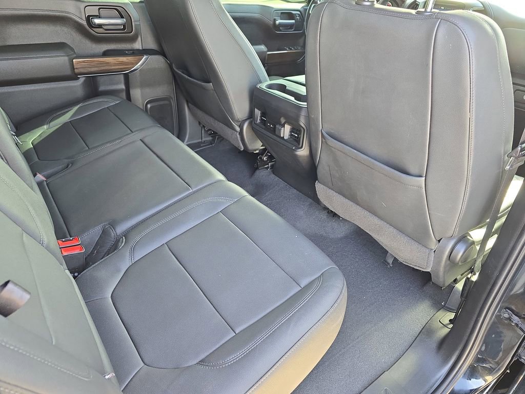 Used 2021 Chevrolet Silverado 1500 RST w/ Redline Edition AWD/4WD image 11