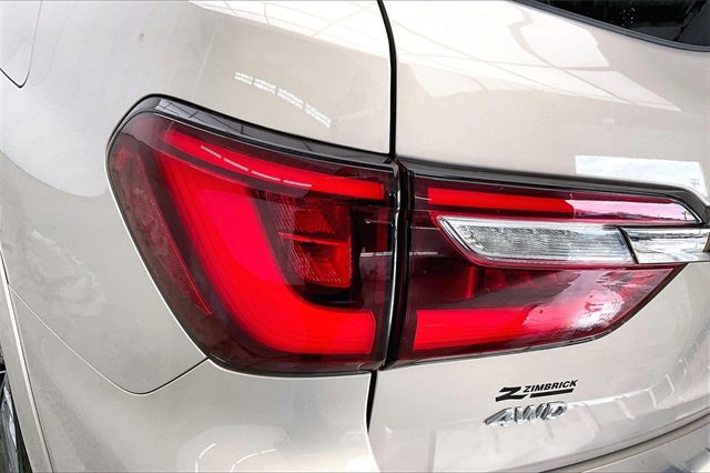 Used 2021 INFINITI QX80 Premium Select w/ All-Season Package image 28