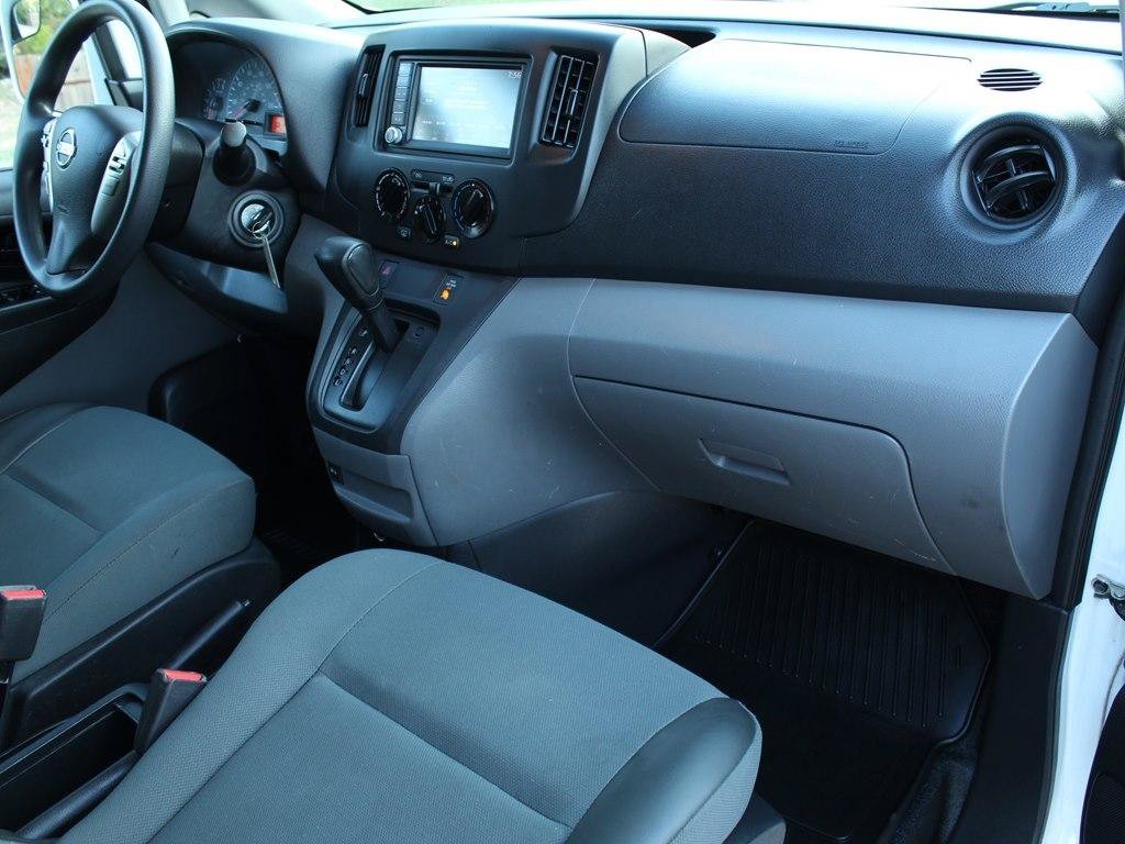 Used 2020 Nissan NV200 SV w/ Sliding Glass Door Package FWD image 11