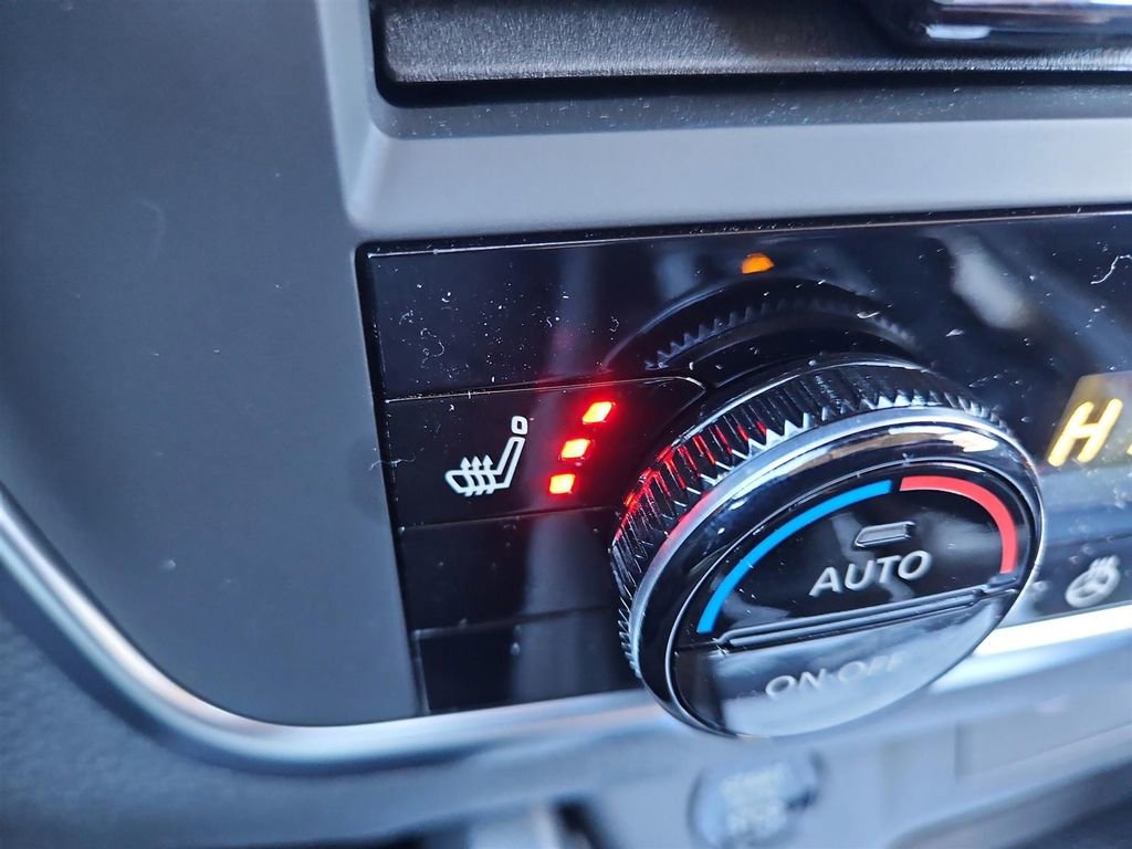 New 2026 Nissan Rogue SV w/ Cold Weather Package AWD/4WD image 15