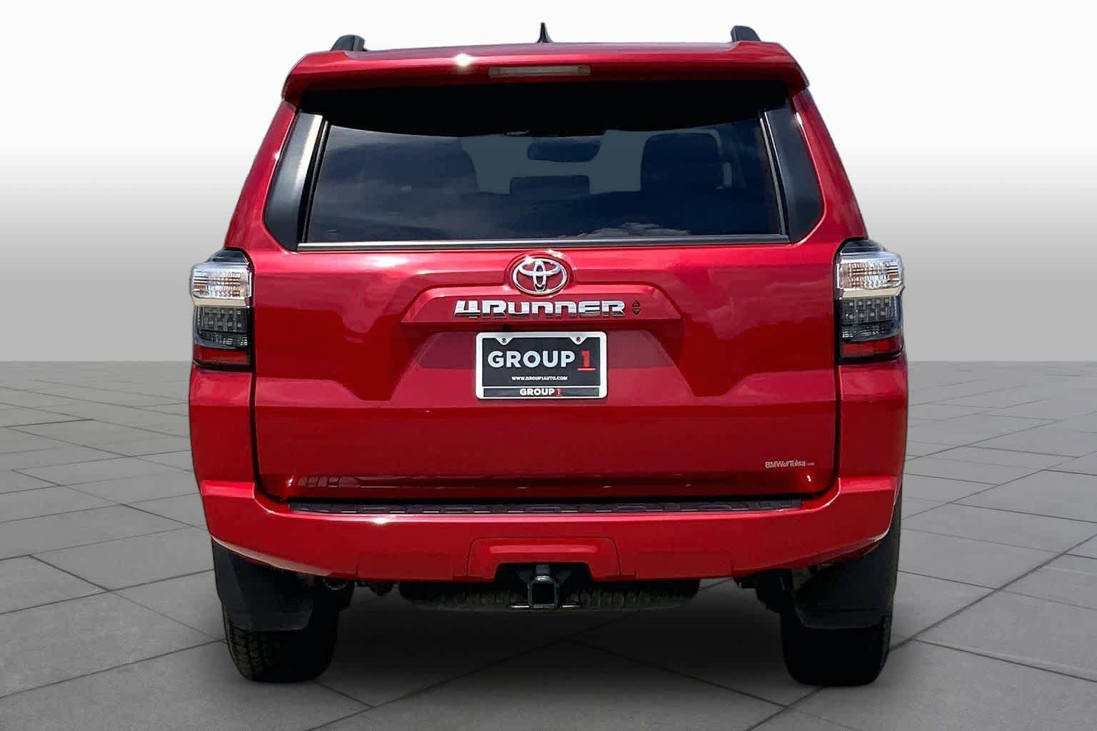 Used 2024 Toyota 4Runner SR5 AWD/4WD image 4