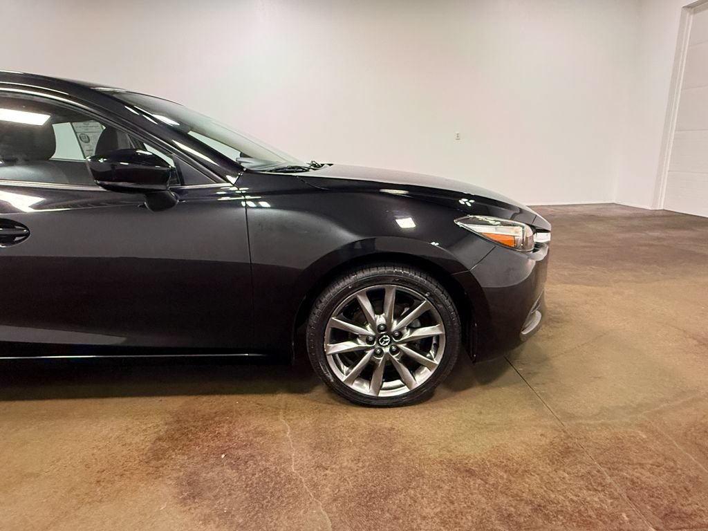 Used 2018 MAZDA MAZDA3 Touring FWD image 31