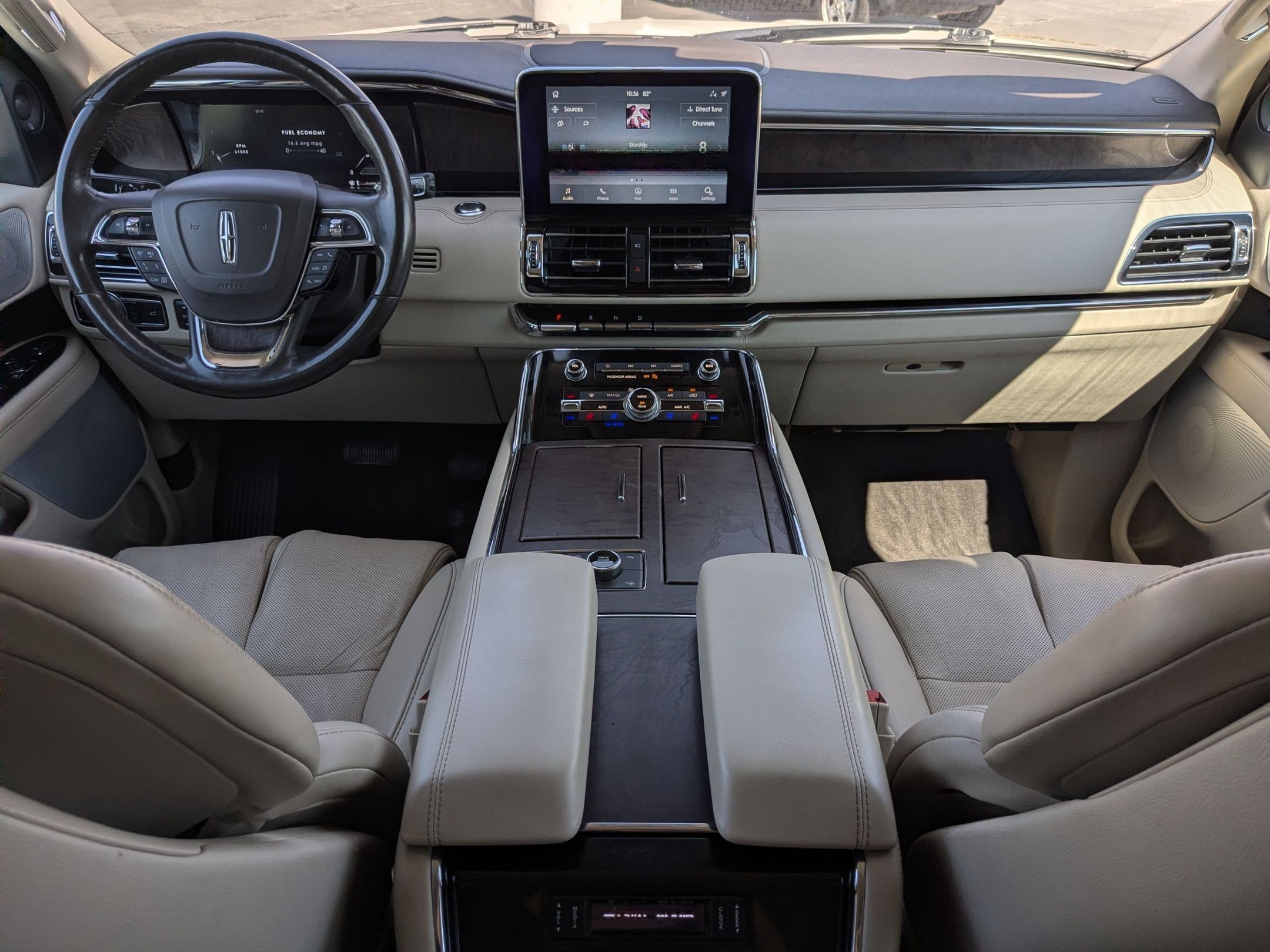 Used 2020 Lincoln Navigator Reserve w/ Luxury Package AWD/4WD image 26