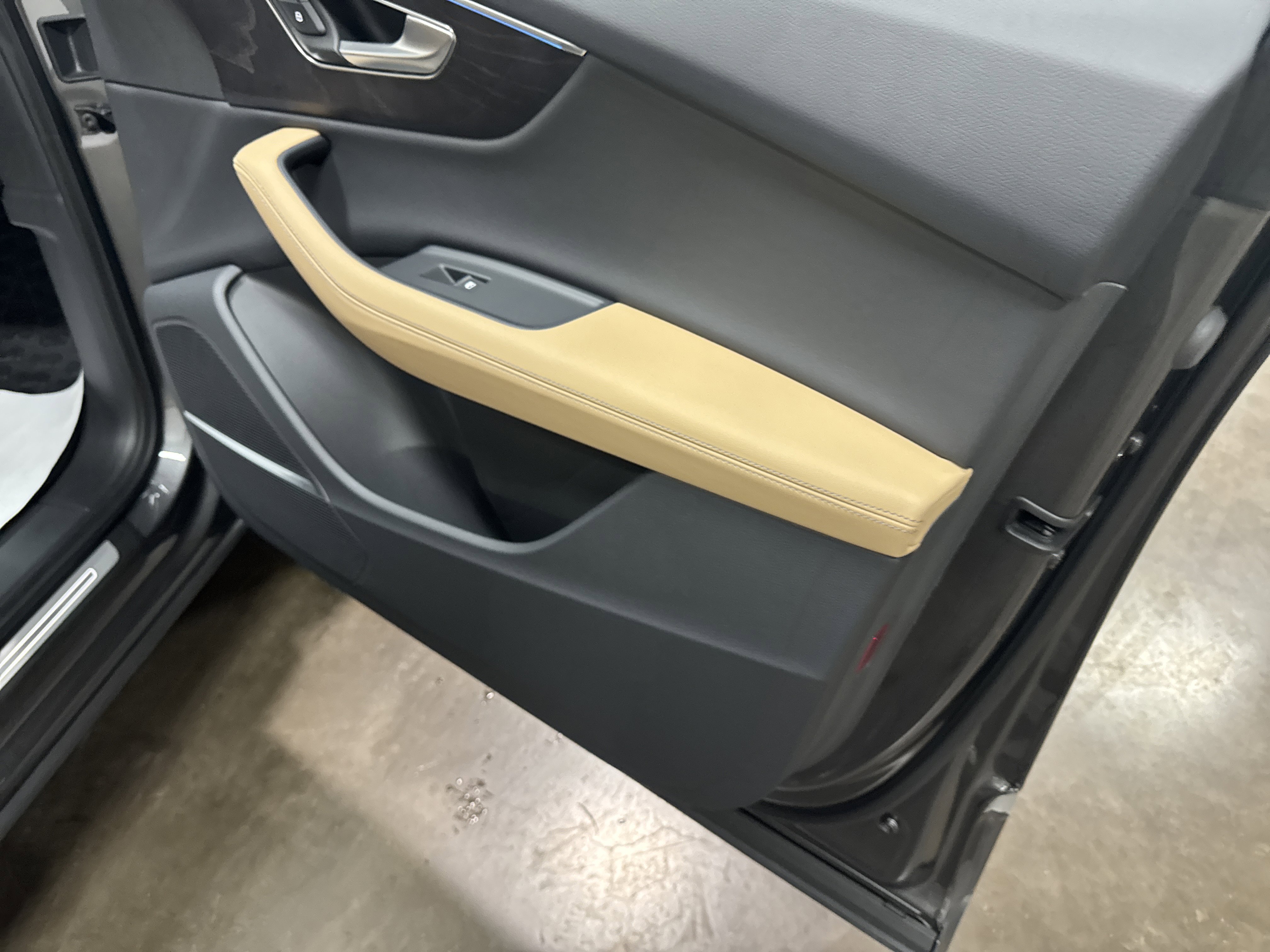 Used 2025 Audi Q7 3.0T Premium Plus image 42