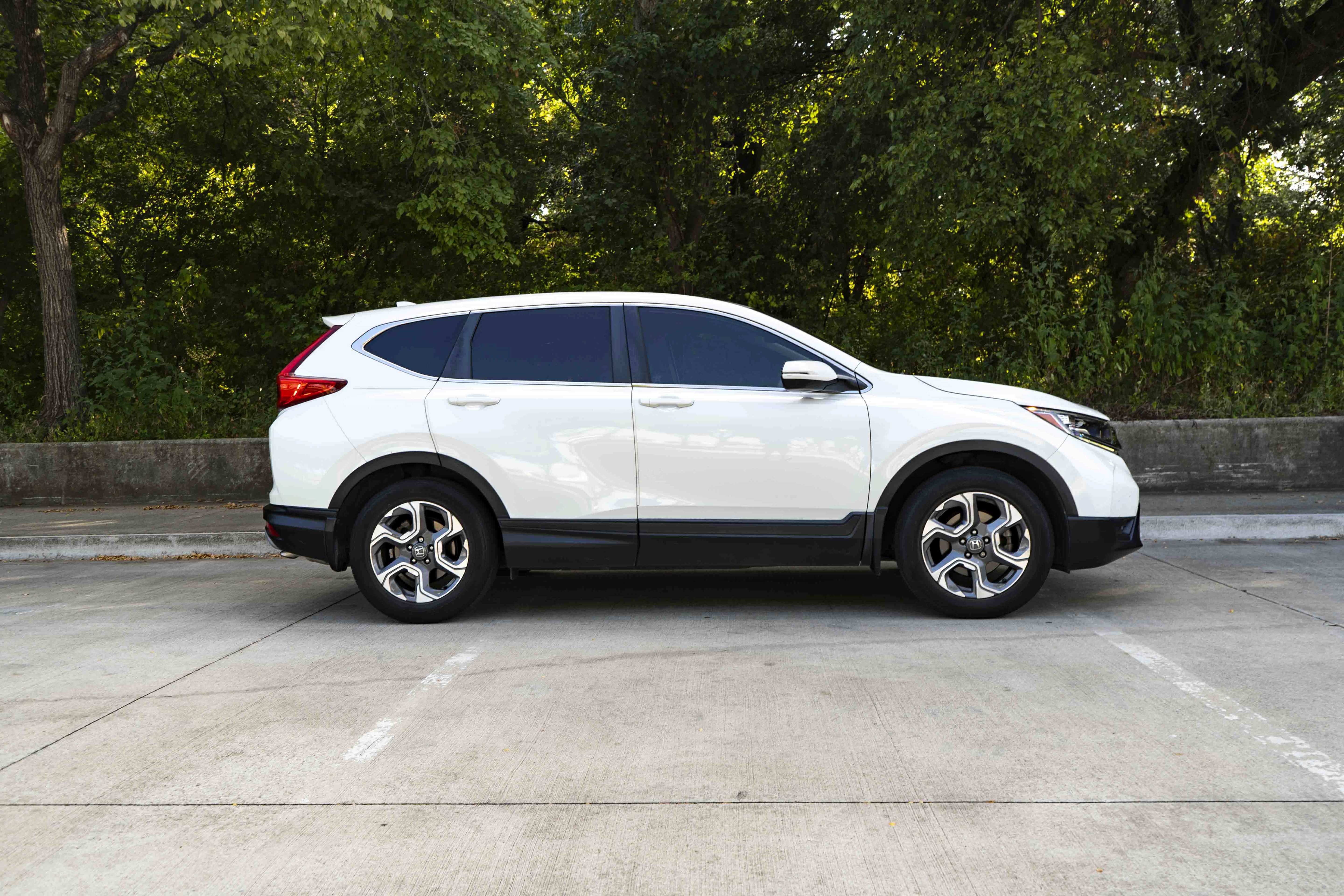 Used 2017 Honda CR-V EX image 10