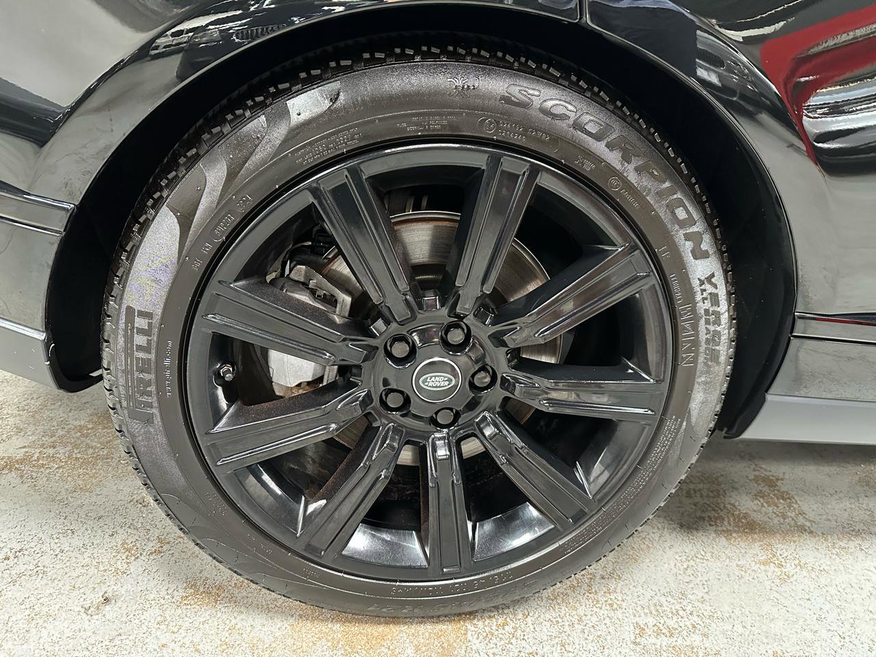 Used 2020 Land Rover Range Rover HSE AWD/4WD image 23