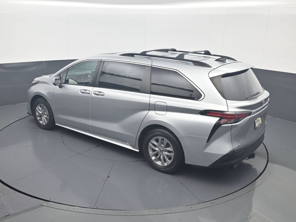 Used 2022 Toyota Sienna XLE w/ XLE Plus Package AWD/4WD image 21