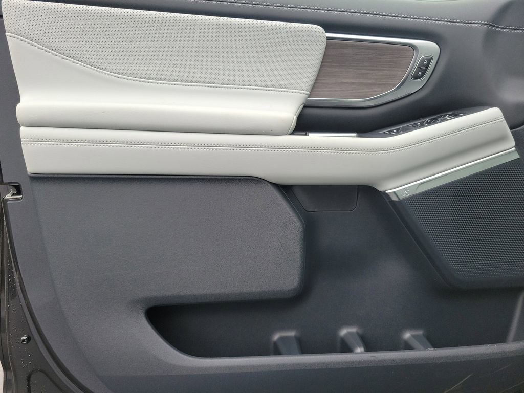 New 2026 Ford Expedition Platinum AWD/4WD image 30