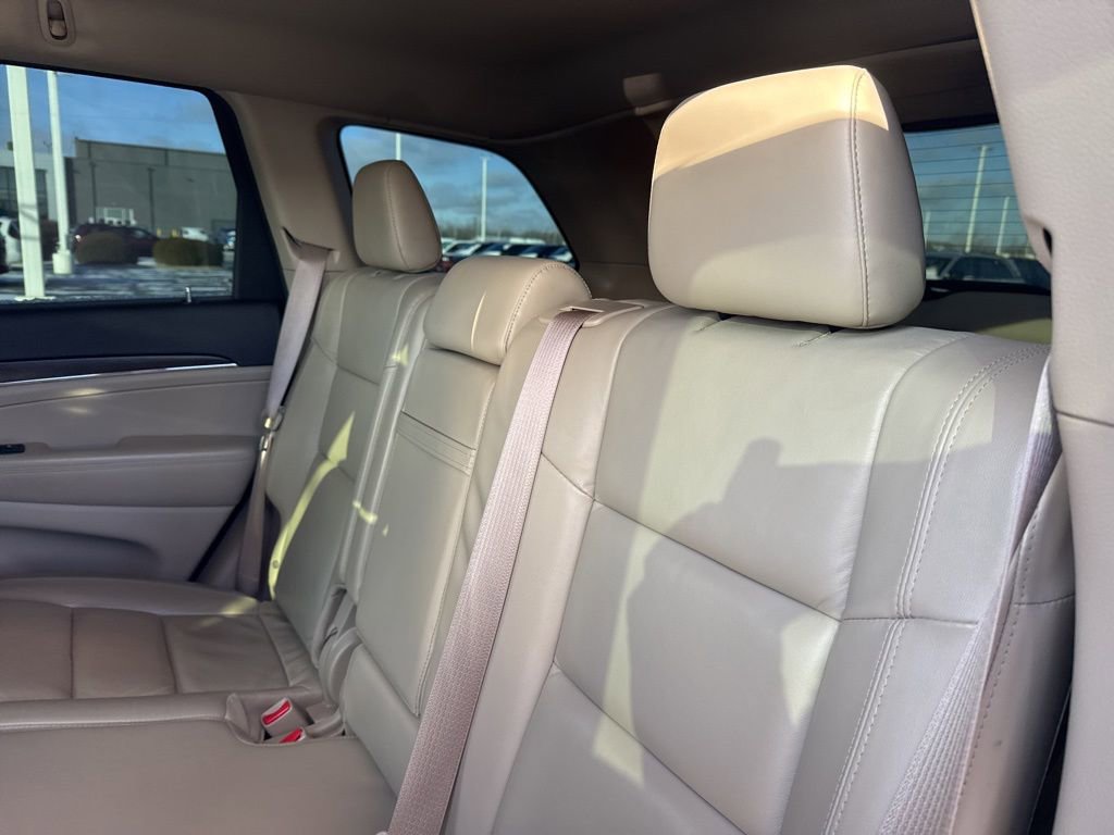 Used 2017 Jeep Grand Cherokee Limited image 21