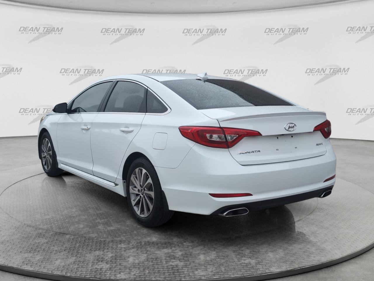 Used 2016 Hyundai Sonata Sport w/ Cargo Package FWD image 6