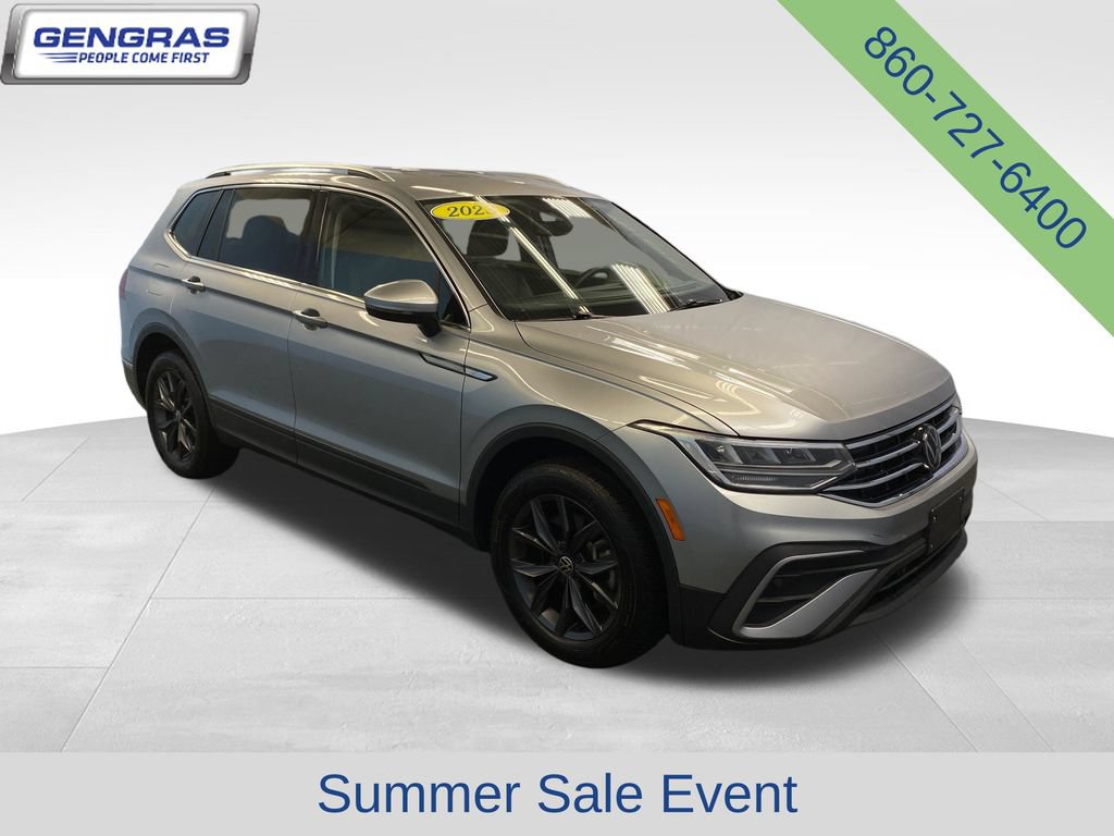 Used 2023 Volkswagen Tiguan SE AWD/4WD image 1