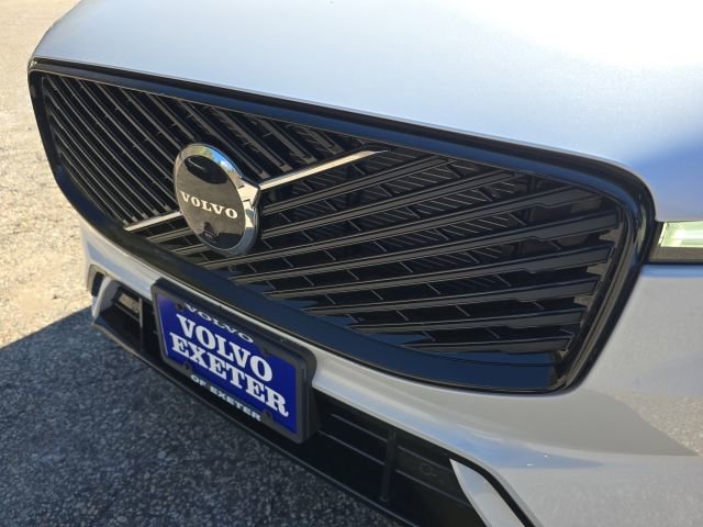 New 2026 Volvo XC60 T8 Ultra w/ Protection Package Premier image 11