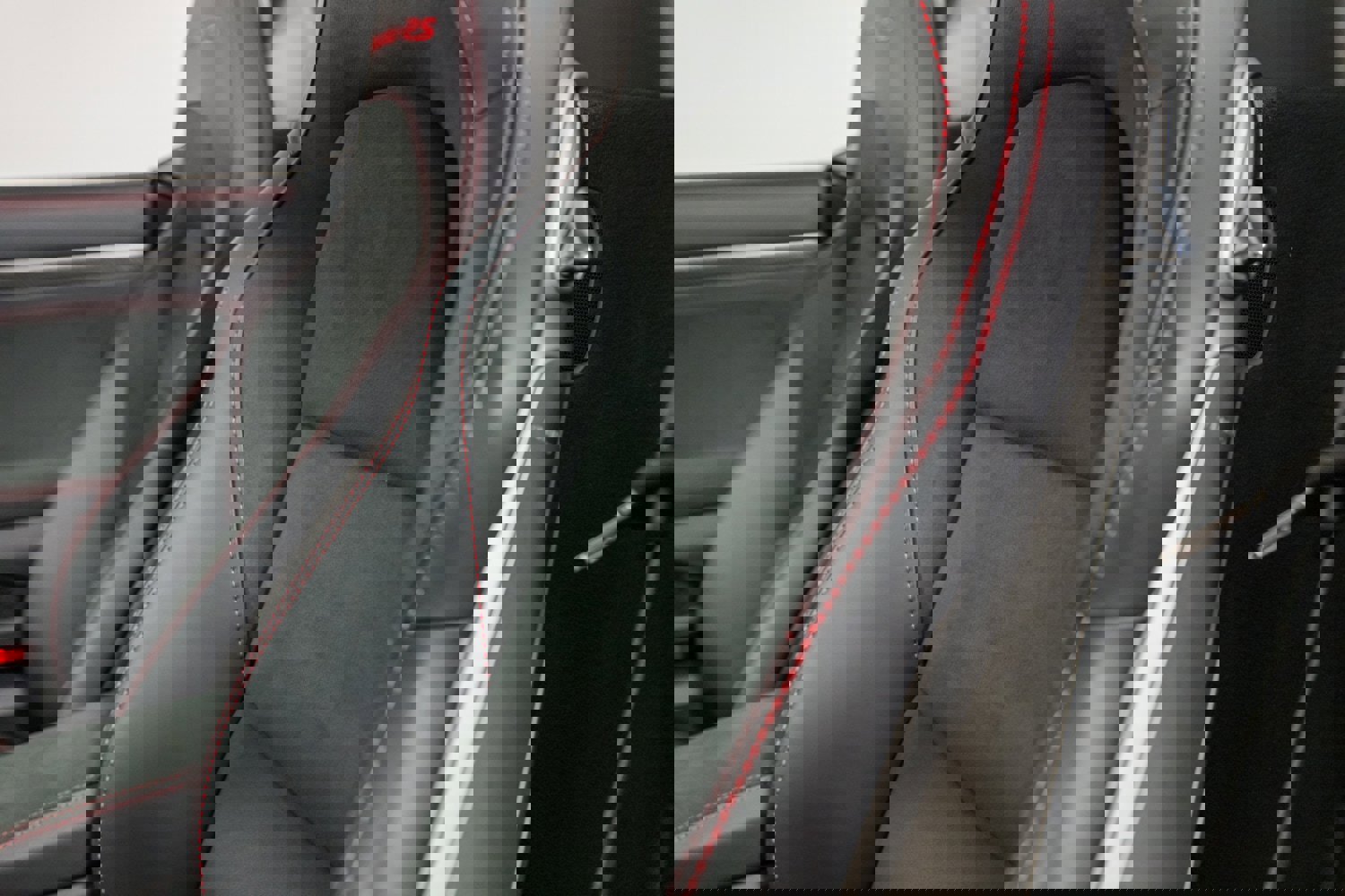 Used 2024 Porsche 718 Boxster Spyder RS w/ Light Design Package image 45