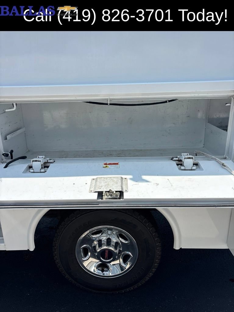 Used 2019 GMC Savana 3500 w/ Power Convenience Package RWD image 9