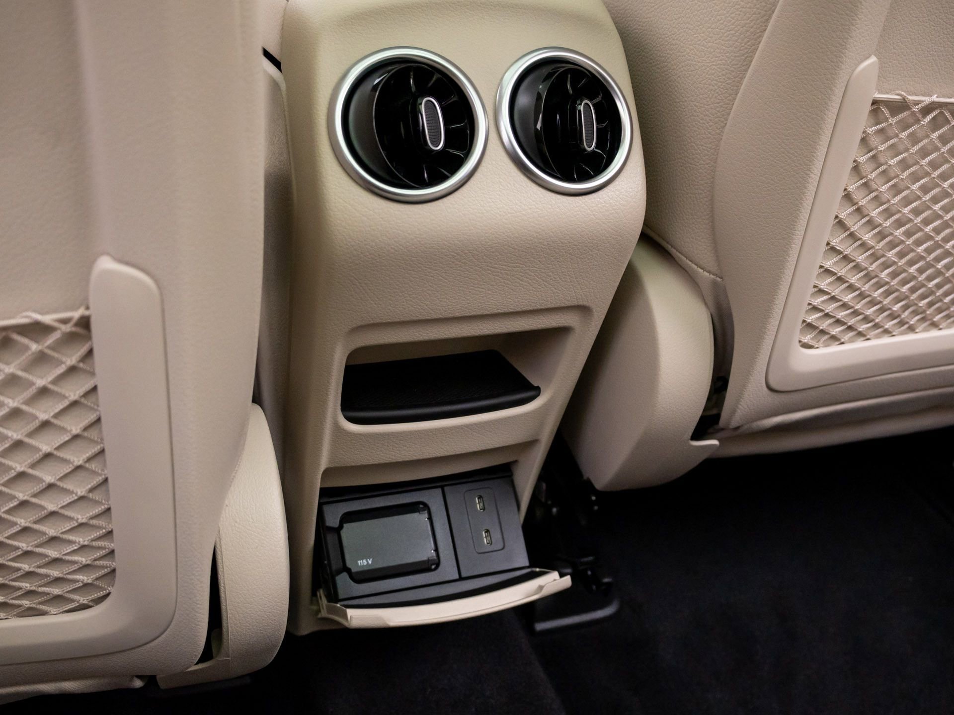 Certified 2023 Mercedes-Benz EQB 300 4MATIC w/ Exclusive Package image 23