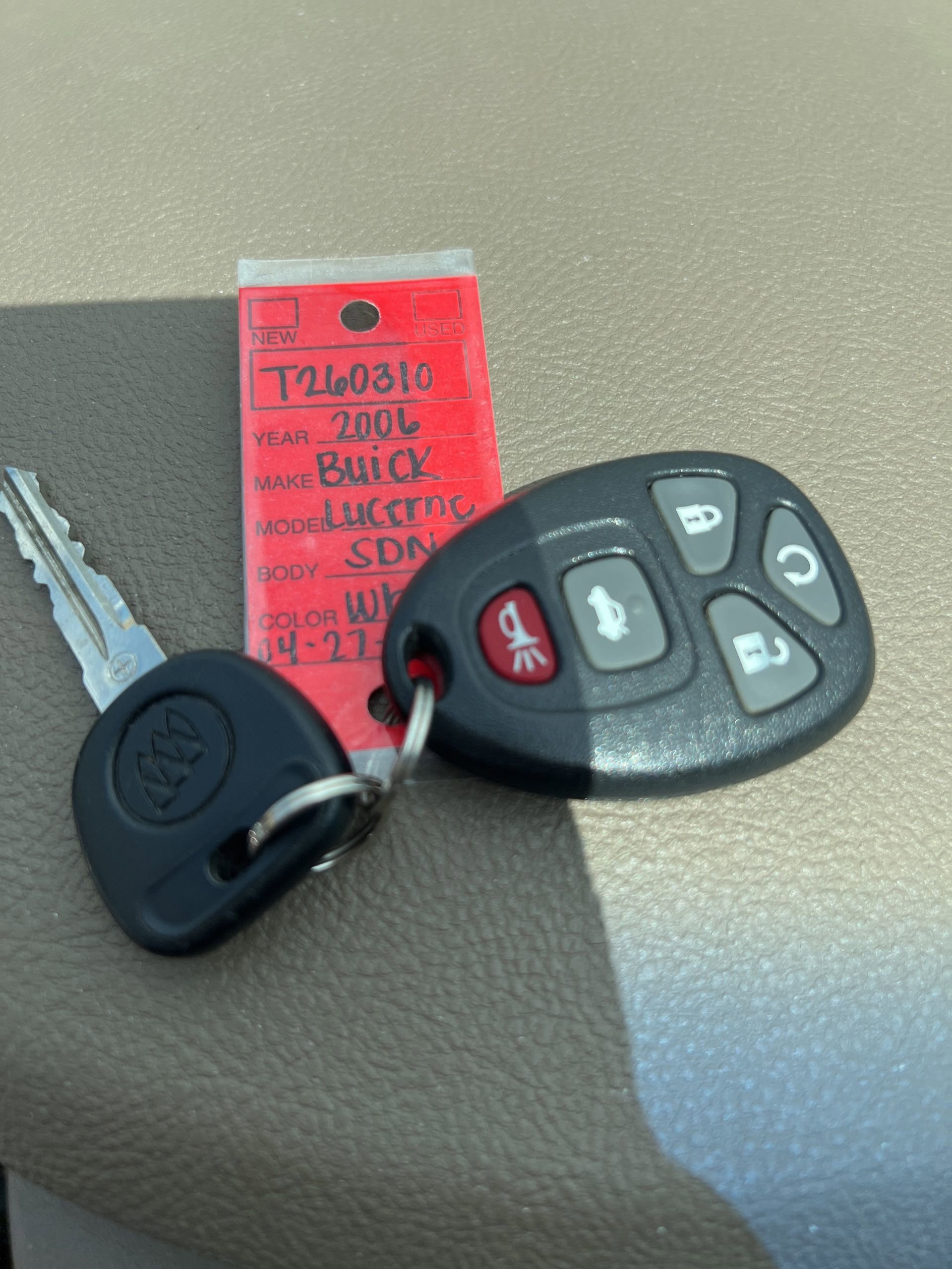 Used 2006 Buick Lucerne CXS w/ Driver Confidence Package FWD image 22