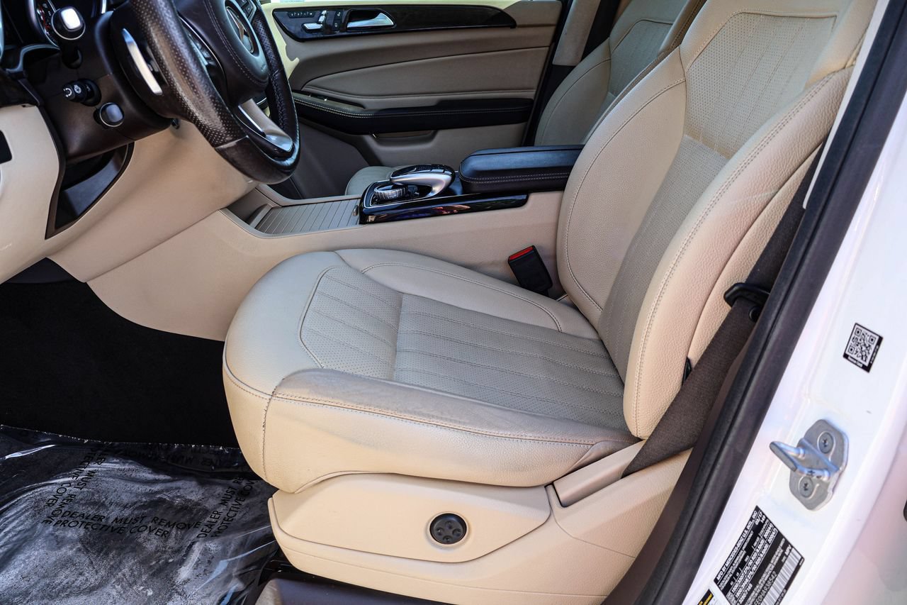 Used 2017 Mercedes-Benz GLS 450 4MATIC image 14