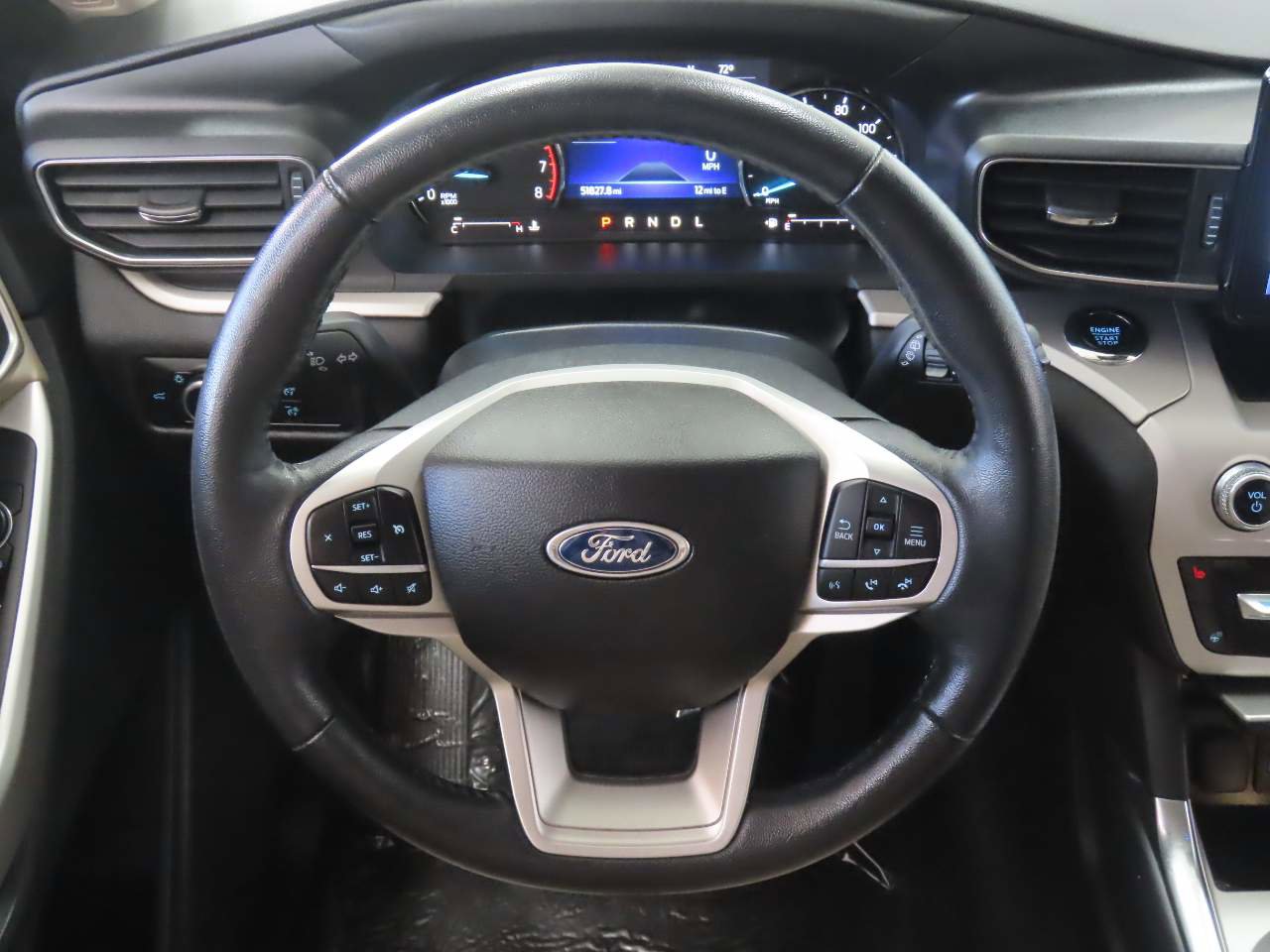 Used 2023 Ford Explorer XLT w/ Equipment Group 202A image 9