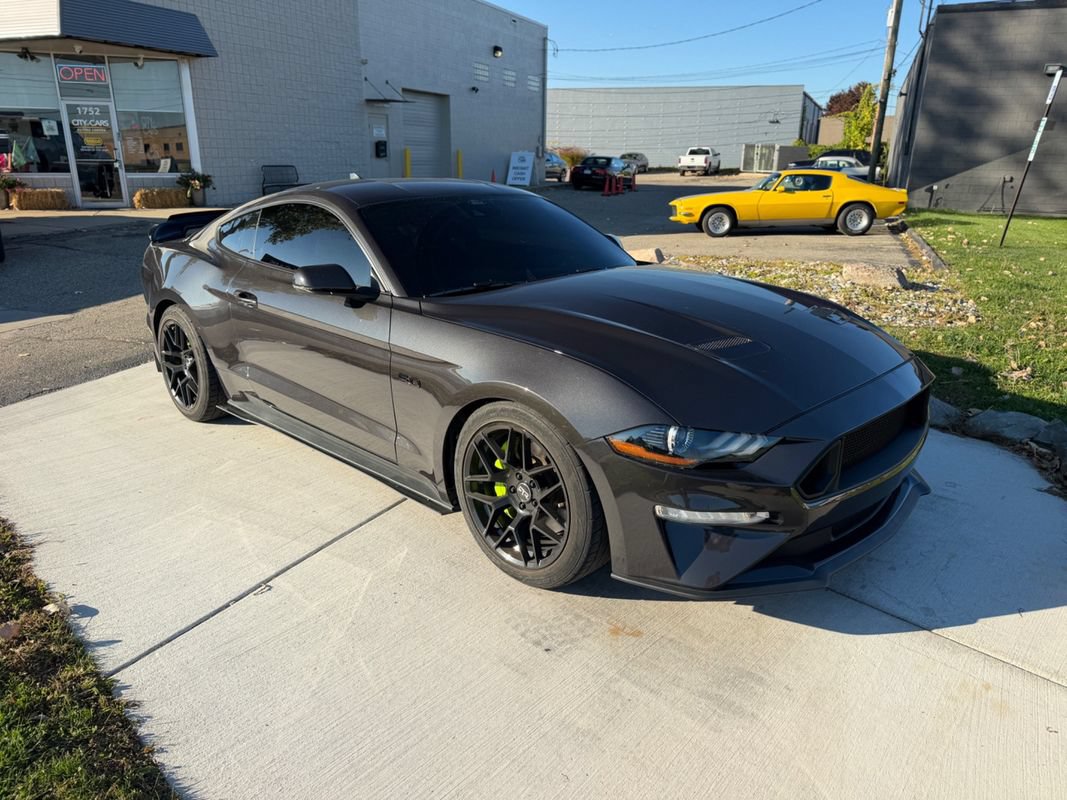 Used 2023 Ford Mustang GT Premium w/ Equipment Group 401A RWD image 3