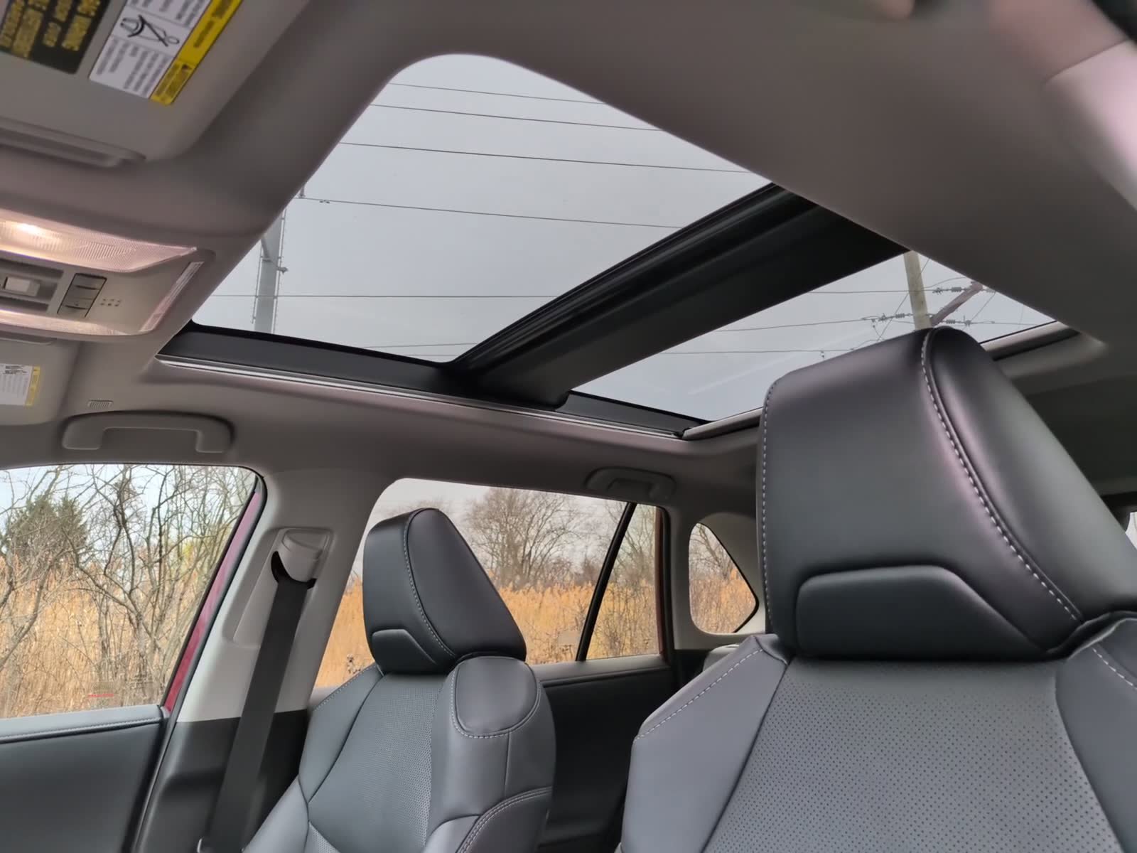 Used 2023 Toyota RAV4 Limited image 28