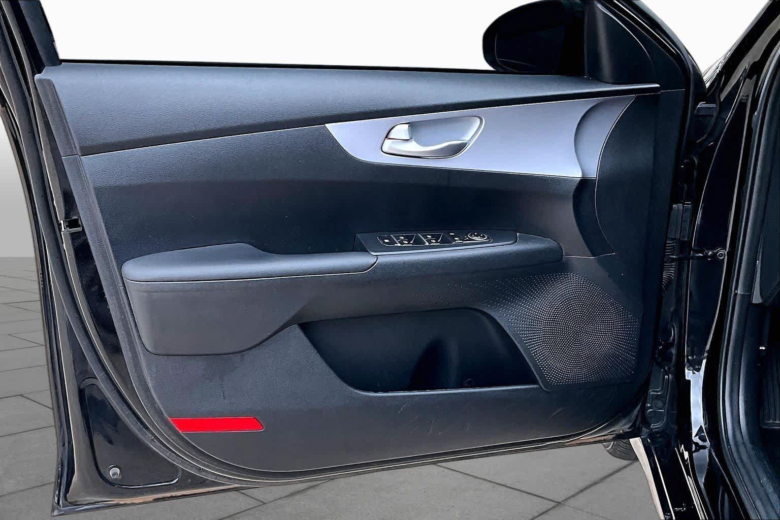 Used 2024 Kia Forte LXS FWD image 19