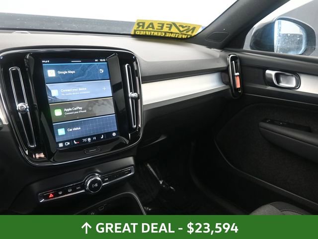 Used 2024 Volvo XC40 B5 Core image 23