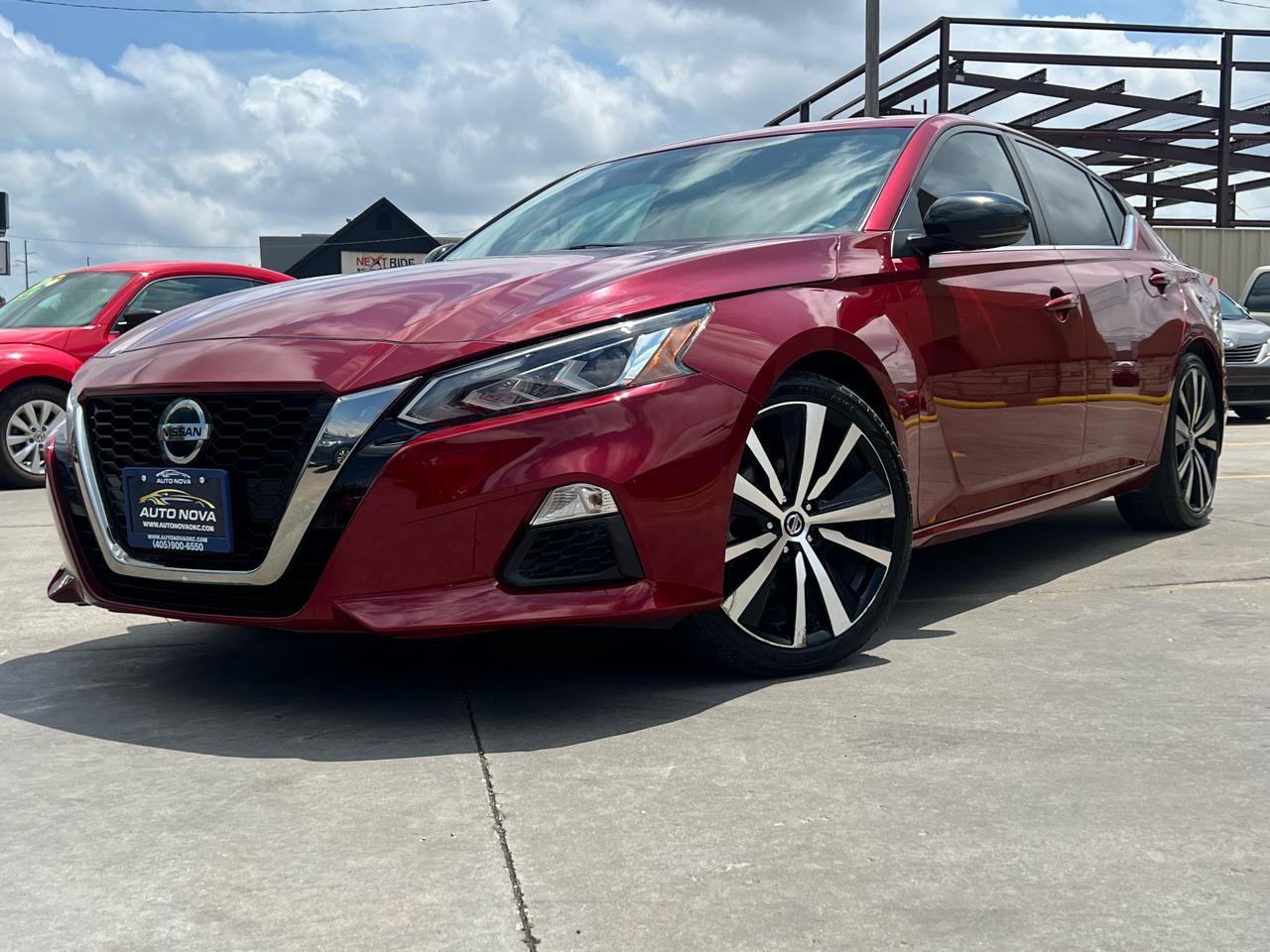 Used 2019 Nissan Altima 2.5 SR w/ SR Premium Package FWD image 3