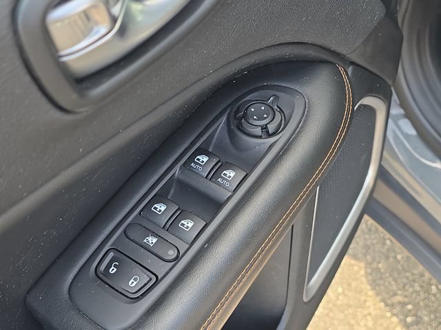 Used 2019 Jeep Compass Limited AWD/4WD image 11