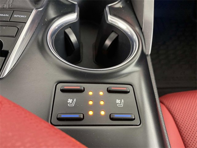 Used 2020 Toyota Camry XSE image 24
