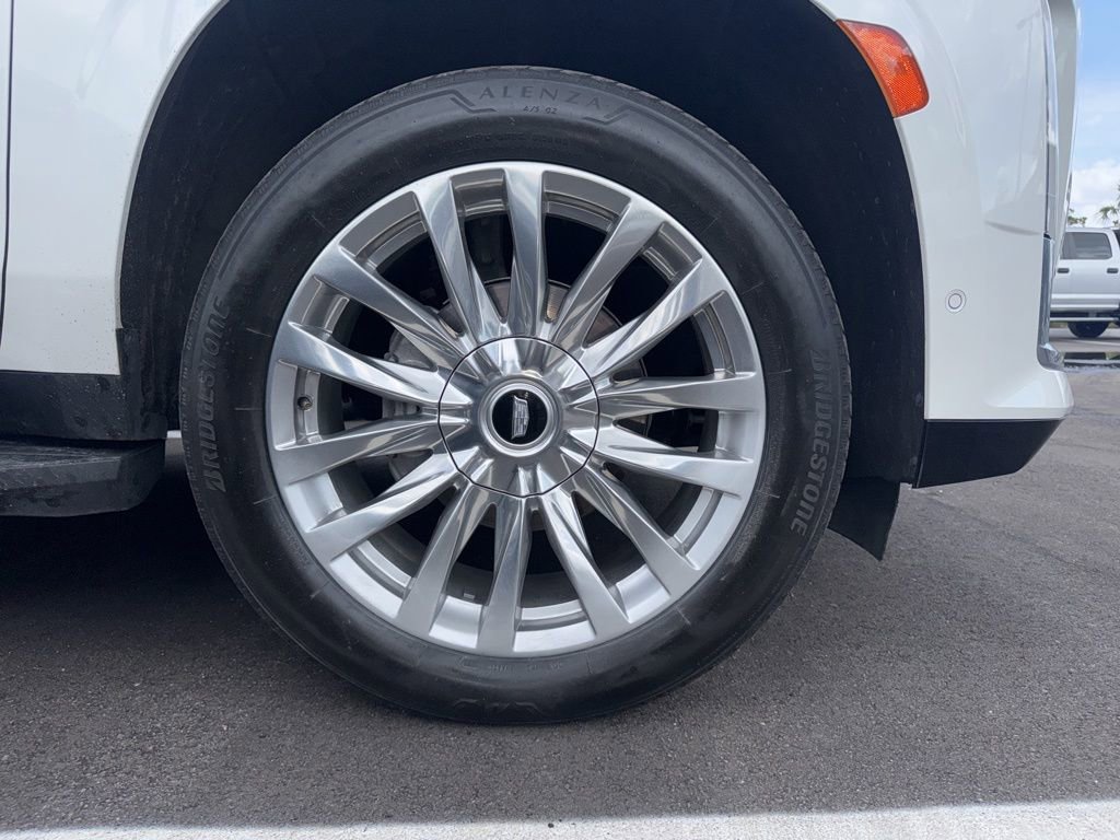 Used 2023 Cadillac Escalade Premium Luxury image 5