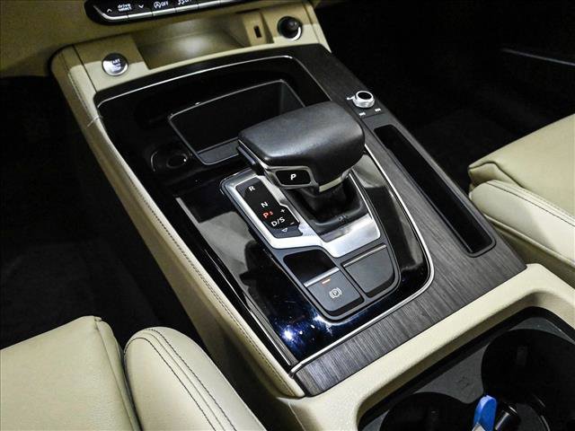 Used 2023 Audi Q5 2.0T Premium Plus w/ Premium Plus Package AWD/4WD image 12