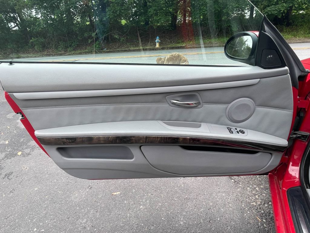 Used 2008 BMW 335xi Coupe image 17