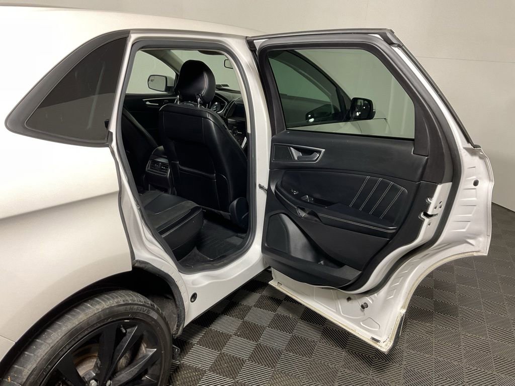 Used 2016 Ford Edge Sport AWD/4WD image 36