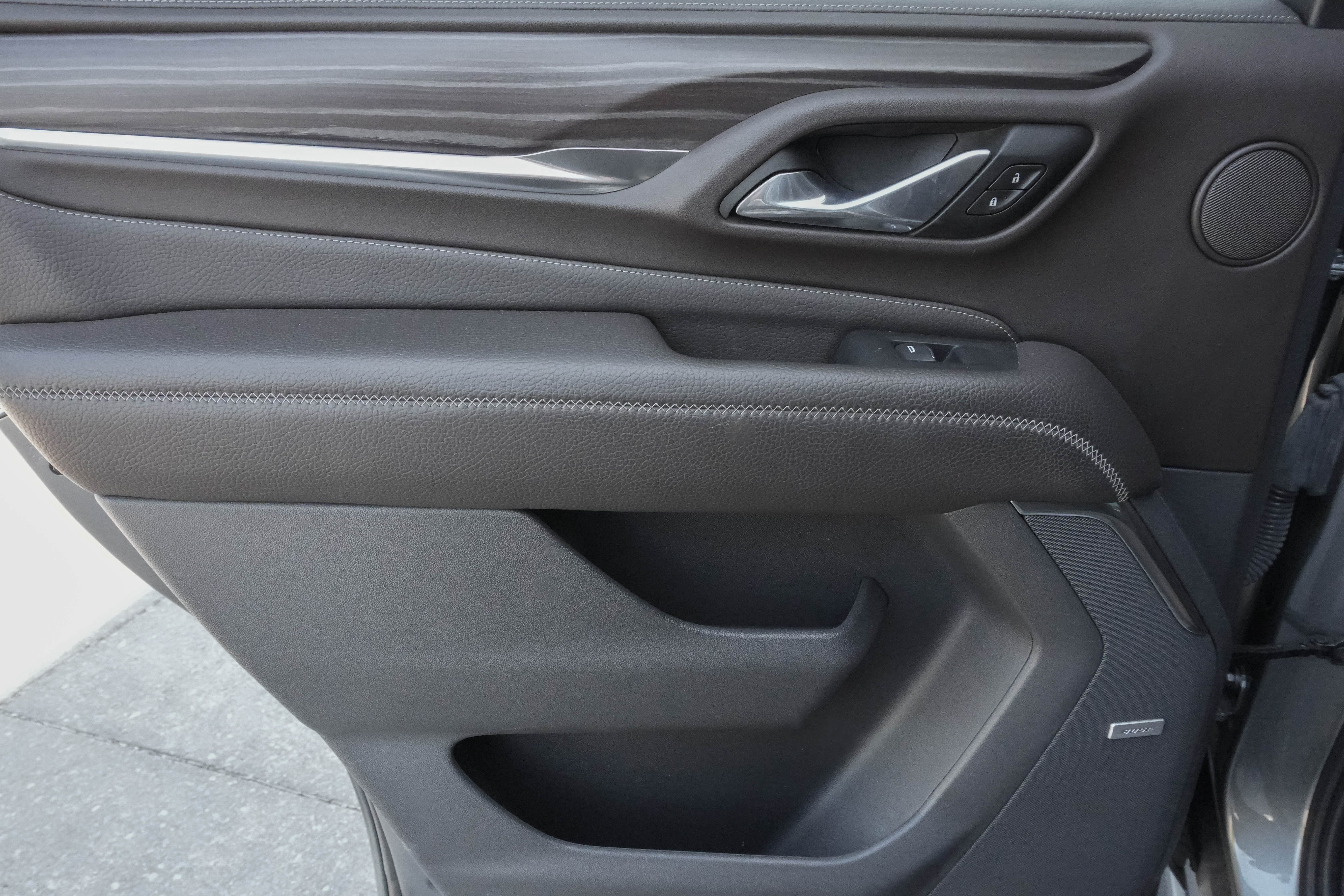 Used 2021 GMC Yukon Denali w/ Denali Premium Package RWD image 34