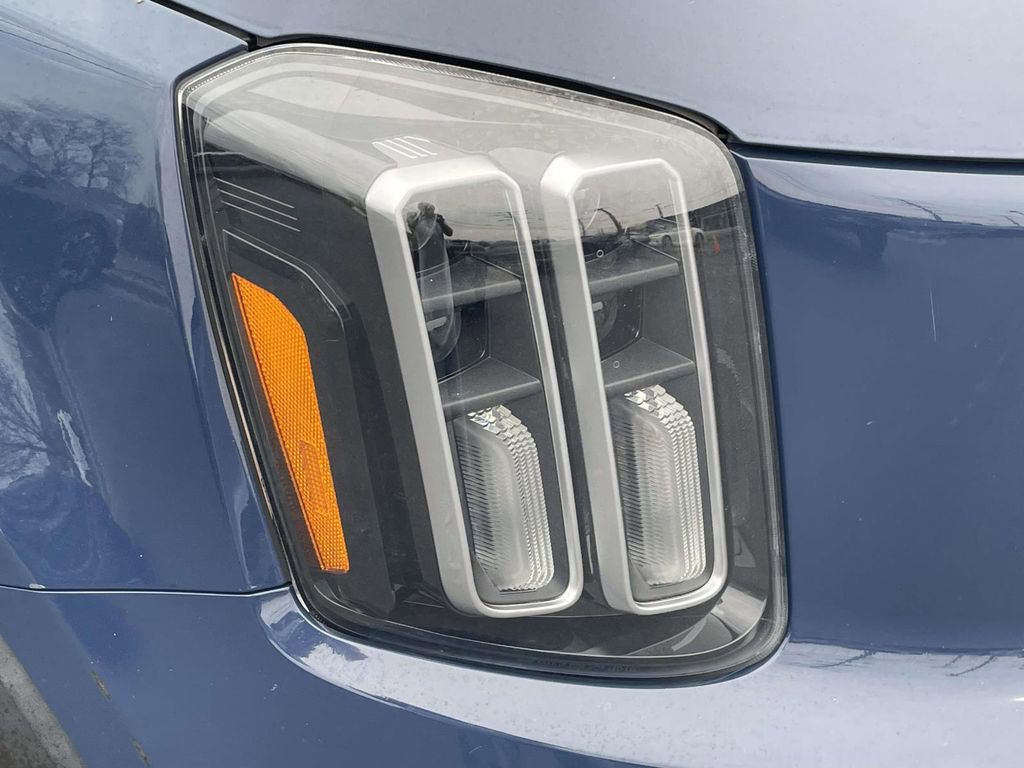 Certified 2023 Kia Telluride S image 9