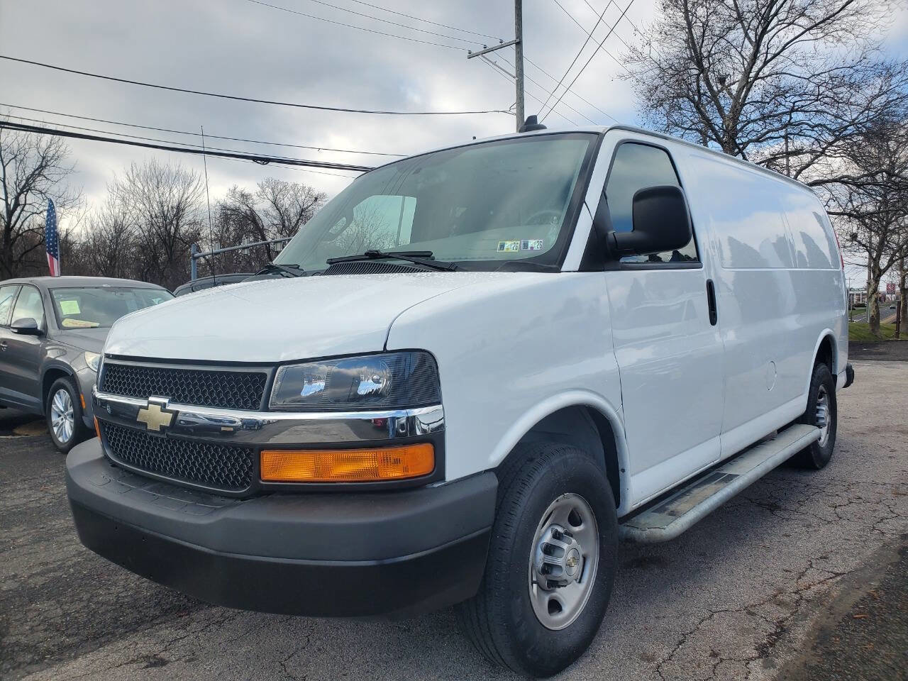 Used 2022 Chevrolet Express 2500 w/ Driver Convenience Package image 1