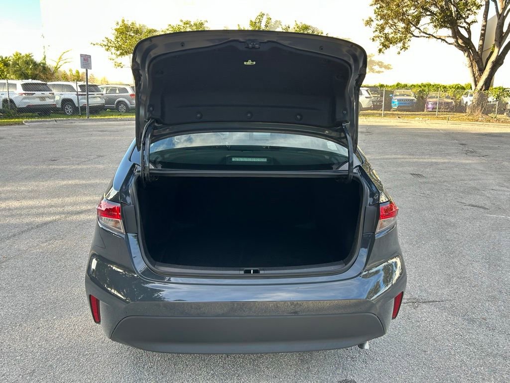 Used 2023 Toyota Corolla LE image 37